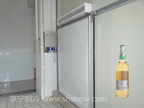 项目名称：上海锦耀食品有限公司冷库及车间制冷工程<br/>冷库类型：冷藏库<br/>冷库温度：10℃～-18℃<br/>存储物品：啤酒原料及新鲜啤酒冷藏库